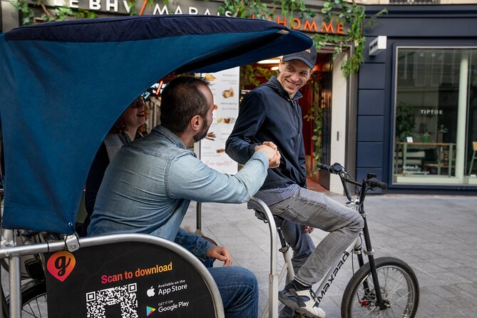 Sightseeing tour of most iconic parisian monuments (rickshaw) - Choosing a central pickup that works for you