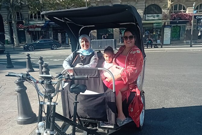 Sightseeing tour of most iconic parisian monuments (rickshaw) - Diana’s memorial and the Arc de Triomphe