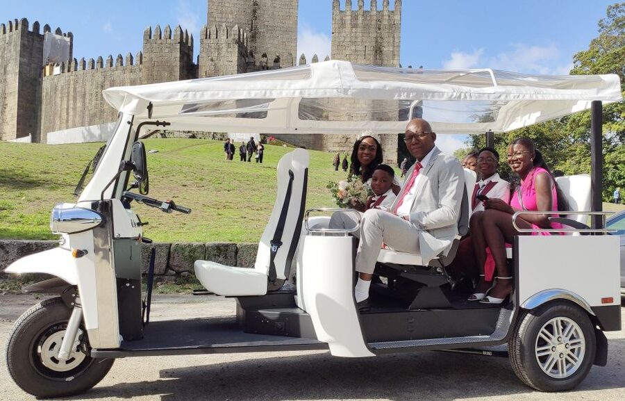Sightseeing Tours by Electric Tuk-Tuk in Guimarães - Key points to know before booking