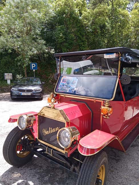 Sintra: Mountain tour by vintage TukTuk - The Enchanted Forest and flexible routing