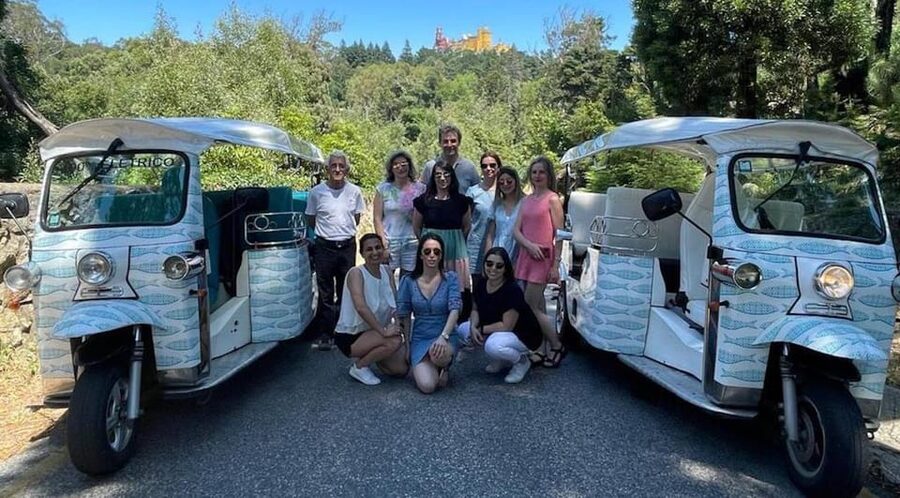 Sintra: Private Sightseeing Tuk Tuk Tour - Hilltop views, Pena Palace, and the Moorish Castle