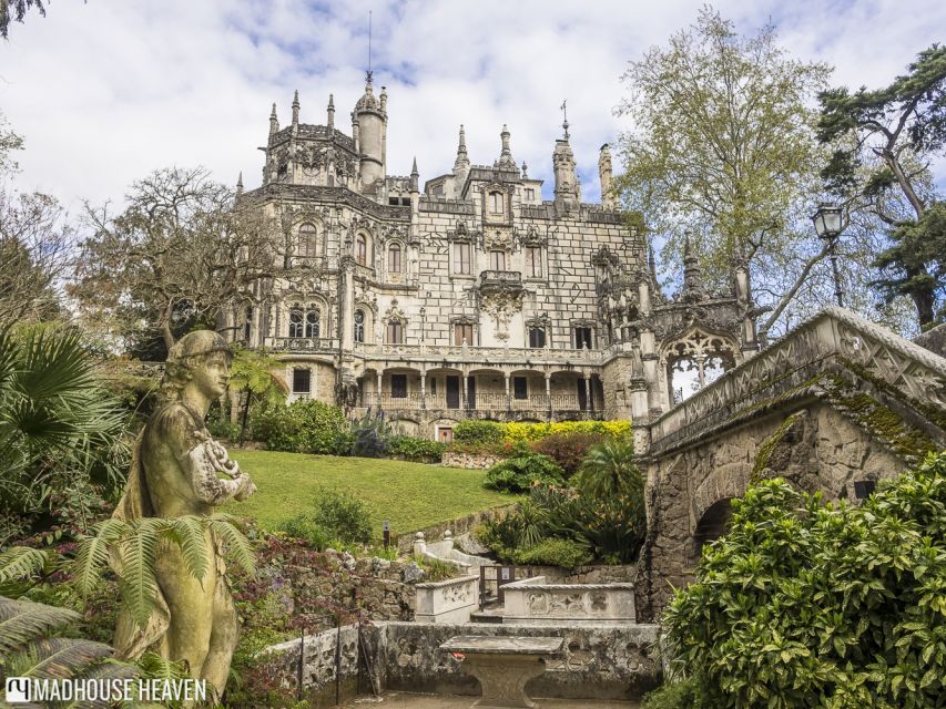 Sintra: -Sintra Sightseeing Tour With Tuk Tuk (1hr) - Biester Palace and Park