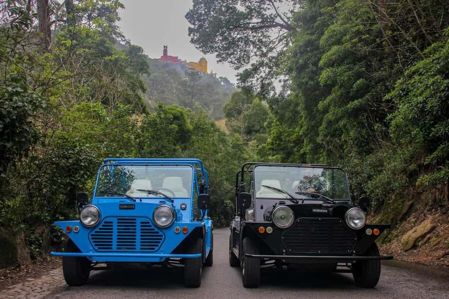 Sintra: Vintage electric Tuk Tuk tour, Pena Palace 4/5 hours - Moorish Castle viewpoints