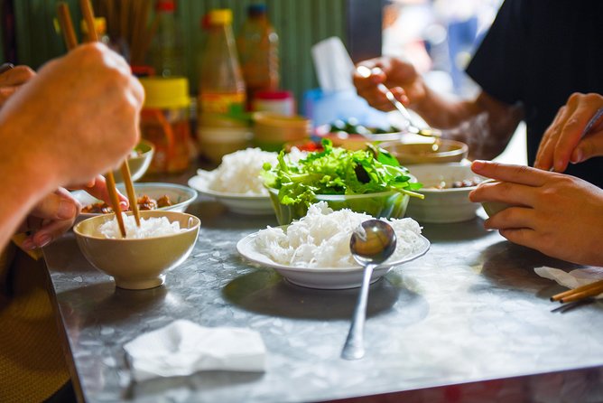 Small-Group Street Food Cyclo Tour of Hanoi Old Quarter - Walking into Hanoi’s 36 Old Streets