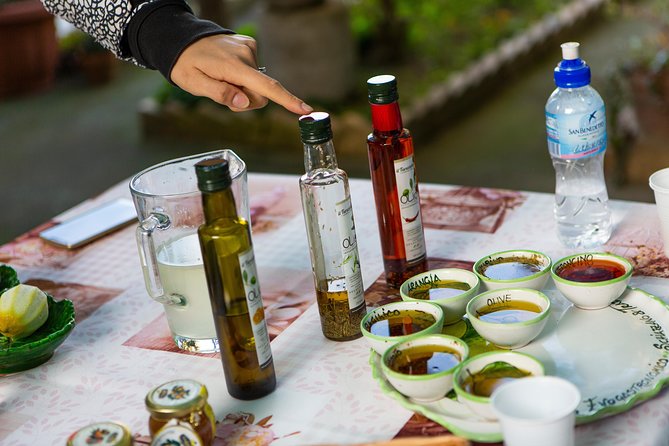 Sorrento Farm by Tuk Tuk: Cheese, Limoncello & Hands-On Pizza - The tuk tuk ride through the hills