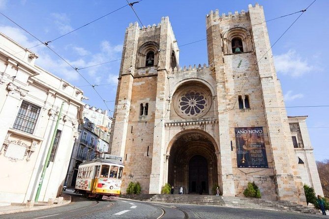 Special Guided Tour of Tuk Tuk Lisbon Historic 2 Hours - Why a tuk tuk works so well in Lisbon