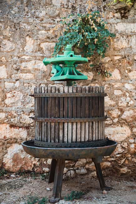 Stari Grad: Private Tuk-Tuk tour with Wine tasting - Timing, Comfort, and Practical Details