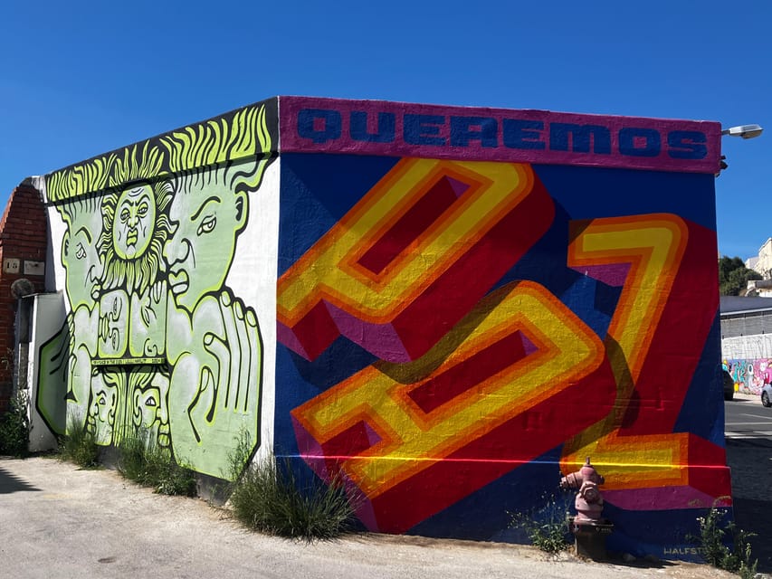 Street Art Lisbon: Tuk Tuk Tour - Graça: Lisbon’s old streets meet public art