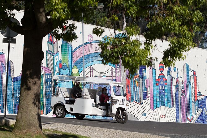Street Art - Tuk Tuk Tour - Price, pickup, and how the timing affects value