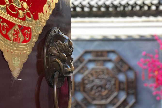Summer Palace, Hutong Rickshaw, Lama and Confucius Temple Tour - Peking duck and the practical value of lunch