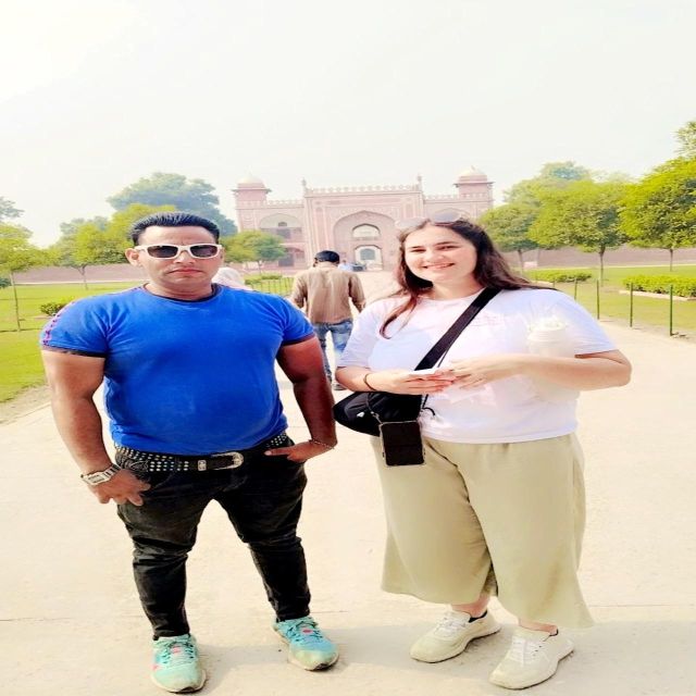 Sunrise Taj Mahal, Agra Fort & Mehtab Bagh Tour by Tuk Tuk - Street food, chai, and local crafts