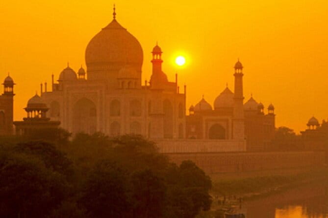 Taj Mahal Tour By Auto Or Rickshaw - What the $22.95 Agra tour really gives you