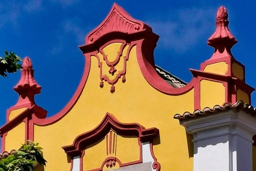 Tavira Total Tuk Tuk Tour: Tavira Tour & Tuna Museum Visit - What the private guide adds