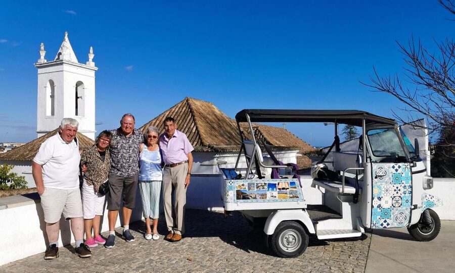 Tavira: Tuk-Tuk City Tour - The historic center, four churches, and the castle