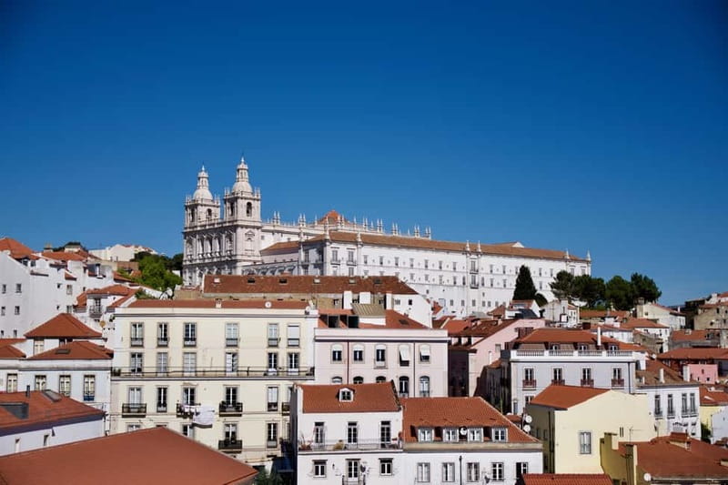 The 7 Hills of Lisbon Tuk Tuk Tour (4-hours) - Who should book this Lisbon tuk tuk tour?