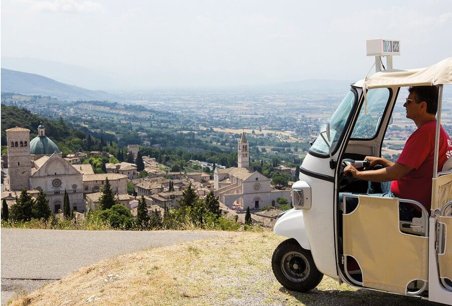 The Life of Saint Francis Tour by Tuk Tuk: English & Spanish - Starting at Porta Nuova and Chiesa Nuova