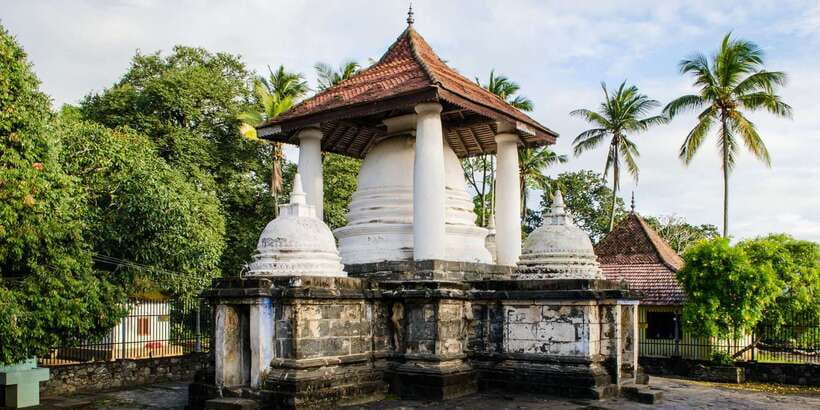 Three Temples Loop In Kandy Day Tour By Tuk Tuk - Key Points At A Glance