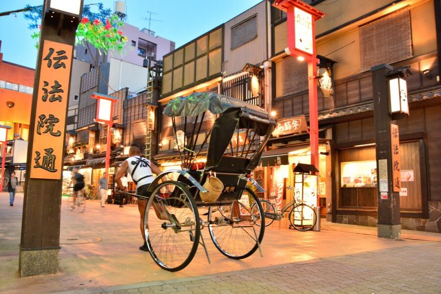Tokyo: Asakusa Sightseeing Tour by Rickshaw - Tanuki-doori and the Older Entertainment Quarter