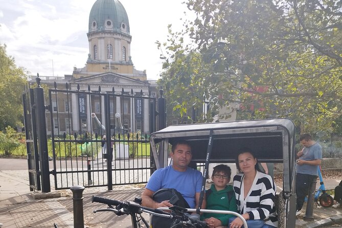 Touching Distance LONDON Rickshaw/Pedicab Private Tour - Soho, Chinatown, and Covent Garden in one hour