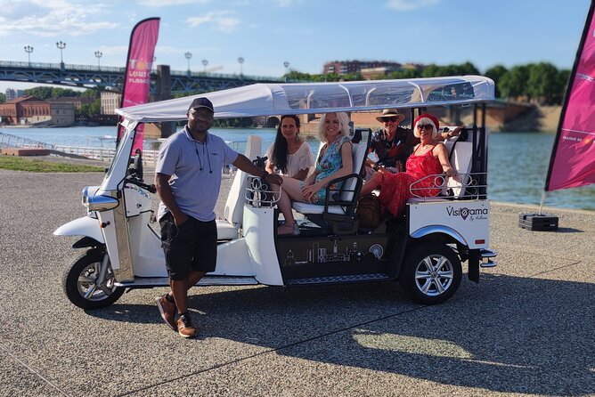 Toulouse Tour in Electric Tuk Tuk - The cathedral, squares, and final central sights