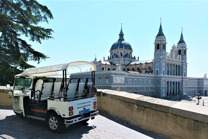 Tour of Castizo Madrid with a private guide in a yellow Tuk-Tuk - Key points to know before booking