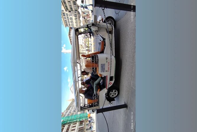 Tour panoramic di firenze o in golf cart etuktuk (Minimum 2 PAX) - Audio commentary, driver interaction, and photo stops