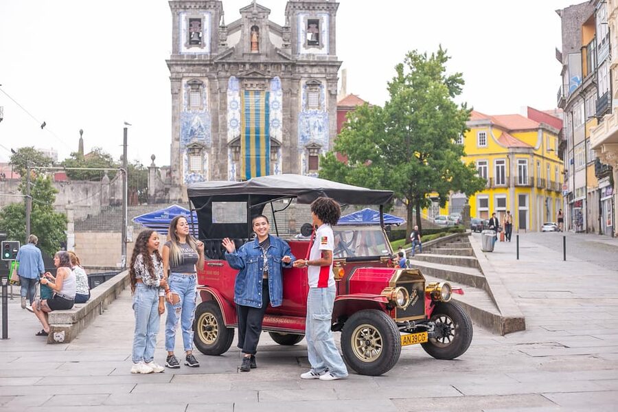 Tour Porto: Classic Adventure in Electric Tuk Tuk - Why a Porto tuk tuk makes sense