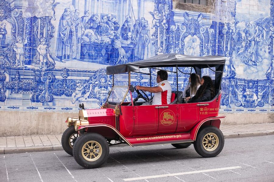 Tour Porto: Classic Adventure in Electric Tuk Tuk - Foz or Matosinhos on the longer route