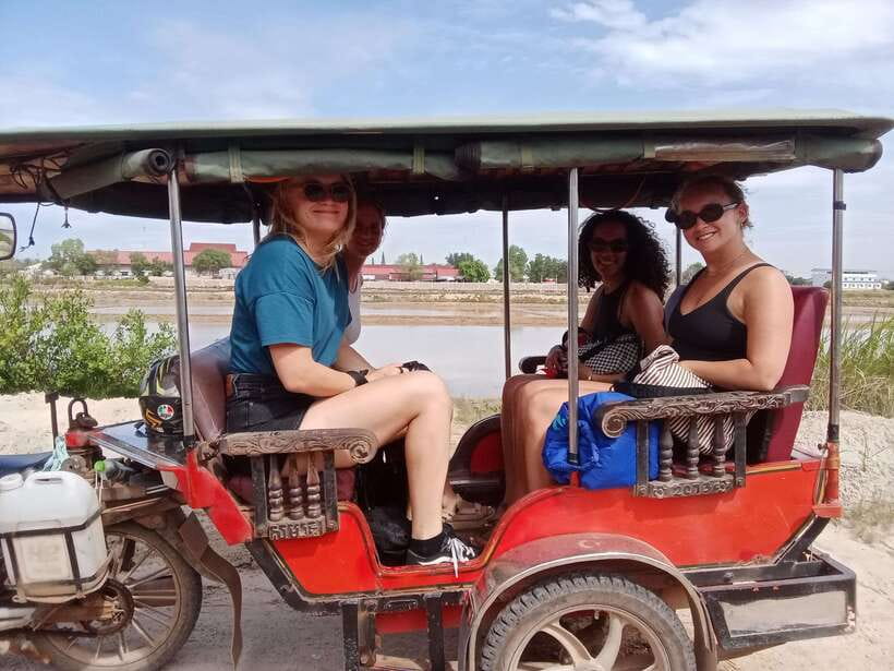 Trip with Local tuk tuk to Country side & Pepper farm... - Phnom Chhngok Cave and its old temple