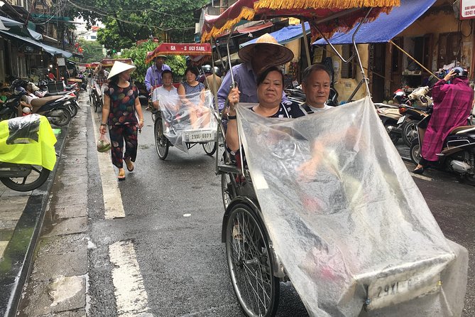 Trishaw Cyclo Tour Hanoi Old Quater Highlights - The Old Quarter streets: Hang Be to Ngo Quyen