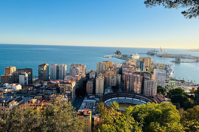Tuk Tuk Adventure through Málaga with Spanish Crash Course - Riding up to Mirador del Gibralfaro