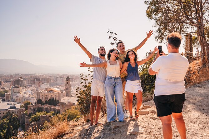 Tuk Tuk Adventure through Málaga with Spanish Crash Course - Starting at Vamos Academy