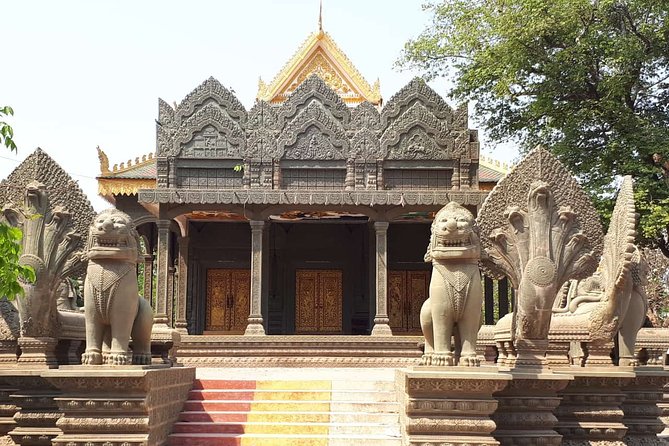 Tuk Tuk Journey: Exploring Rural Life and Silk Farm Craftsmanship - Angkor Silk Farm and the work behind Cambodian silk