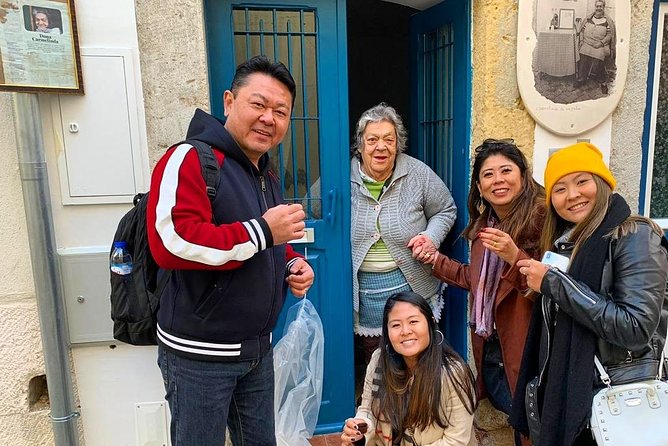 Tuk Tuk Lisbon Guided tour! 100% PRIVATE & PERSONALIZED - Lisbon Cathedral and the story of the city