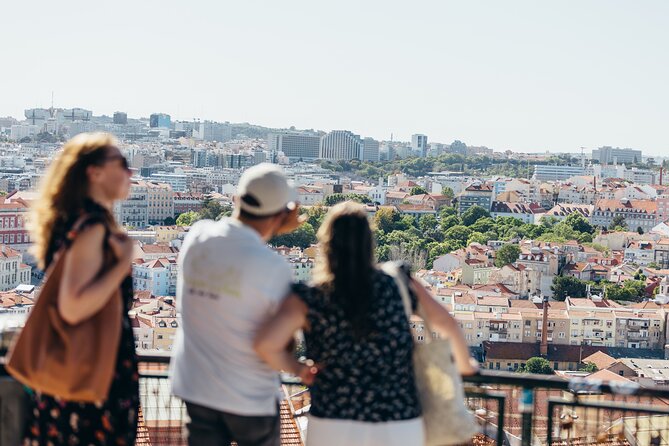 Tuk Tuk Lisbon: The Best of Lisbon in Half a Day - Lisbon Cathedral and the city’s medieval roots