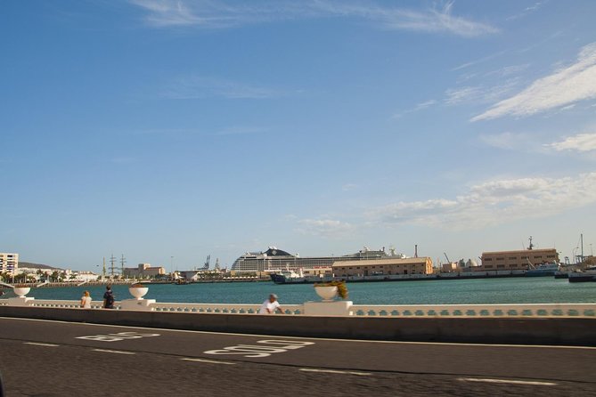 Tuk-Tuk Neighbourhoods Tour around Las Palmas de Gran Canaria - Starting at Plaza de Canarias