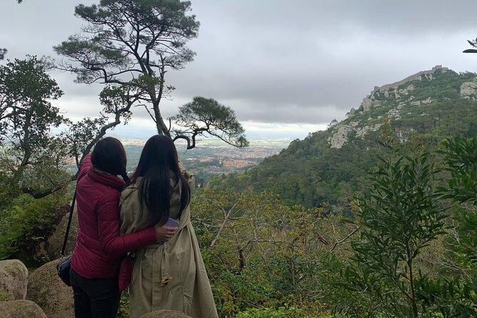 Tuk Tuk Private Tour in Sintra and Coast - Lunch and the Sintra village stop