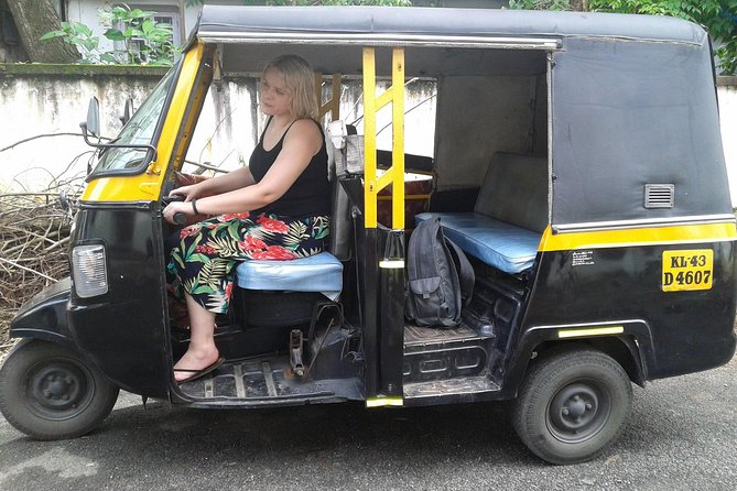 Tuk-Tuk Shopping Tour in Kochi – Spices,Crafts,Silks & Souvenirs - Why a tuk-tuk works well in Fort Kochi