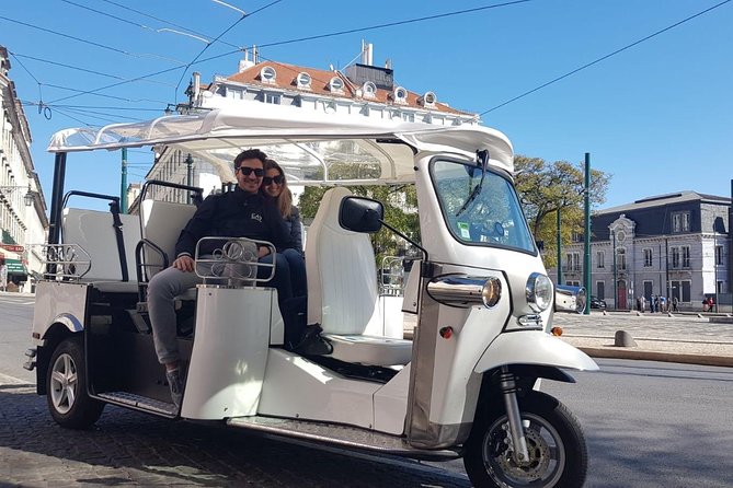Tuk Tuk Tour - Golden Age - The avenue linking modern Lisbon with Baixa