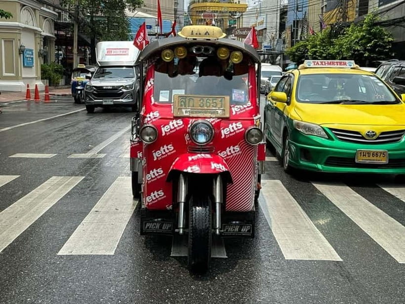Tuk Tuk Tour in Bangkok - Eating your way through Chinatown