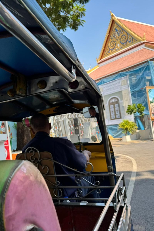 Tuk Tuk Tour in Bangkok - Flower Market: Bangkok at its most colorful