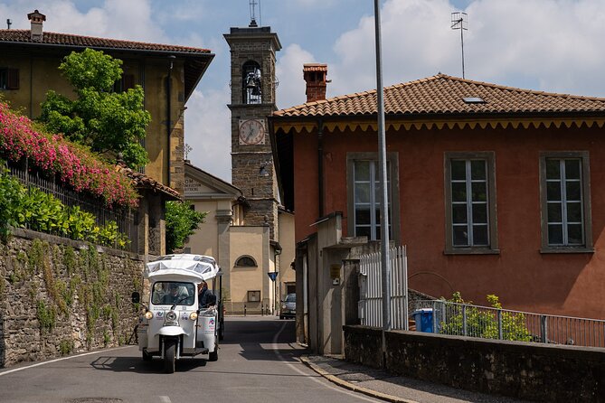 Tuk Tuk tour in Bergamo, Città Alta and the ancient Venetian walls - From the Sentierone to Bergamo’s upper town