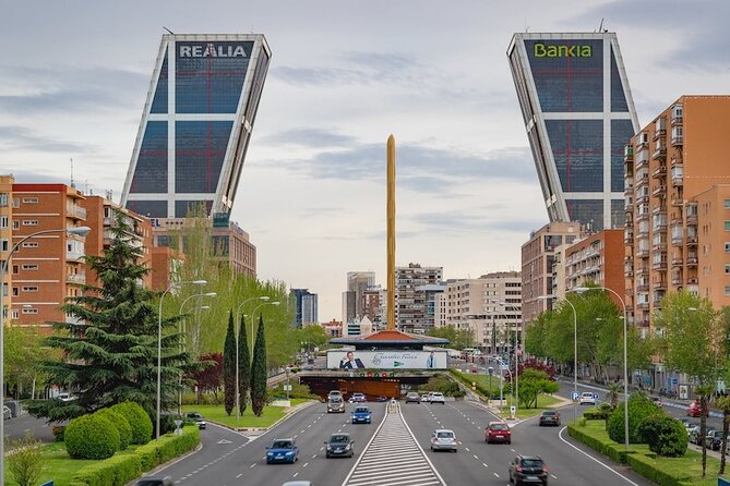 Tuk Tuk Tour Madrid 90 mins - The Santiago Bernabéu Stadium and the leaning towers