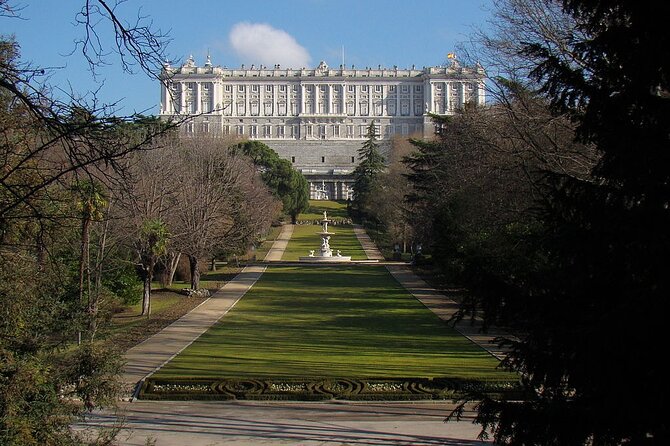 Tuk Tuk Tour Madrid 90 mins - Is $199.13 a fair price?