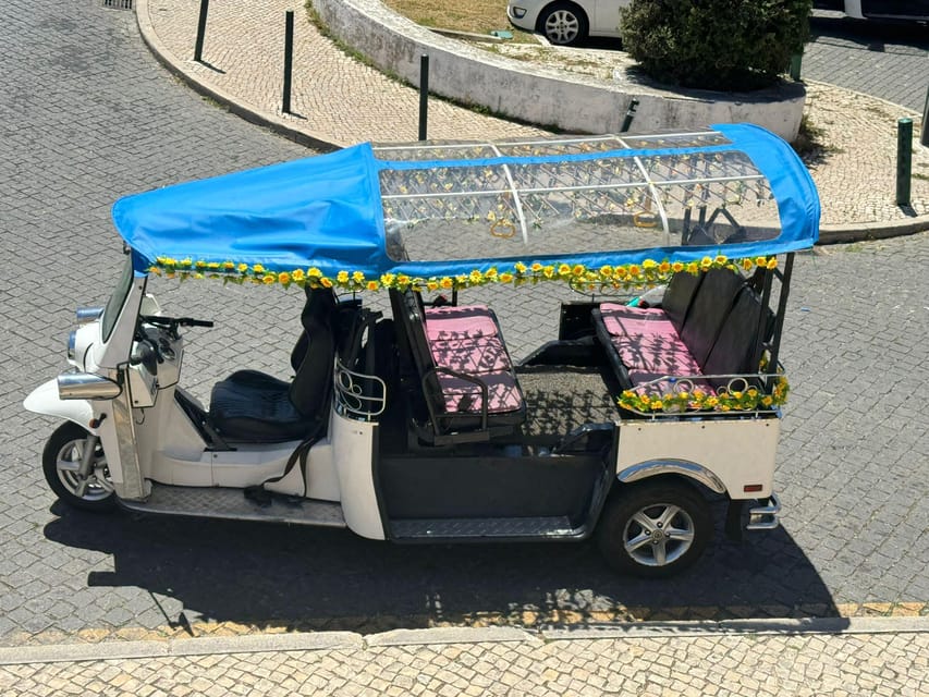 Tuk Tuk Tour of Belem - Jerónimos Monastery in a ten-minute window