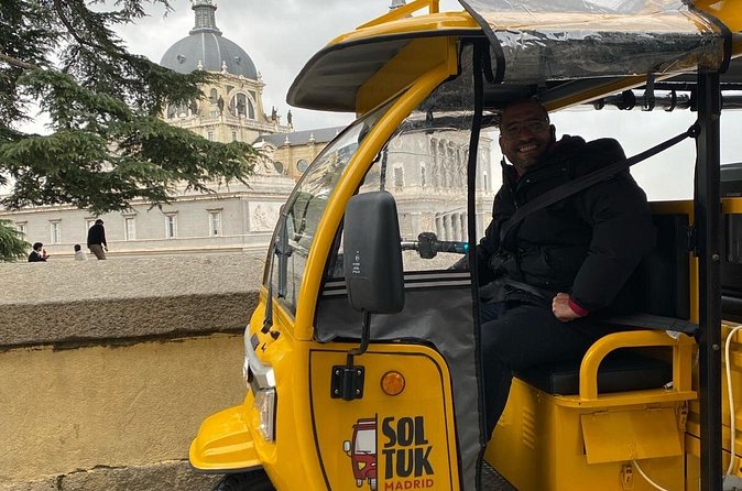 Tuk Tuk Tour of the Best of Madrid (booking only) - Cibeles, City Hall, and the Bank of Spain