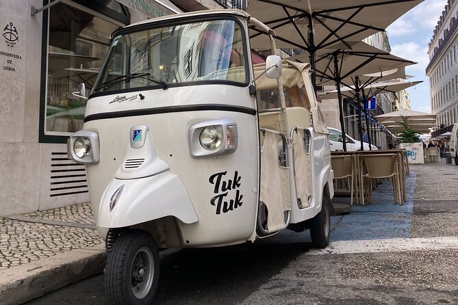 Tuktuk adventure through Lisbon - São Vicente and the National Pantheon