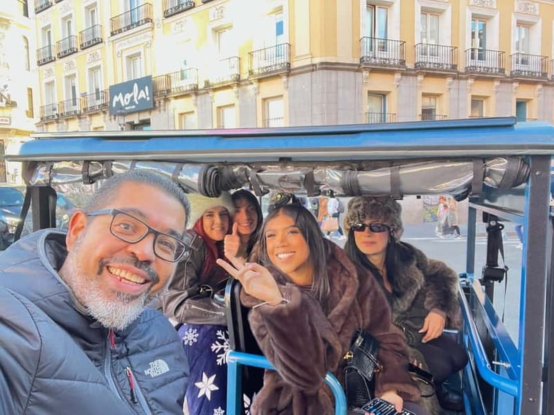Tuktuk historical tour of Madrid 1 Hr in a fun and original way - One hour on the road: what you will see