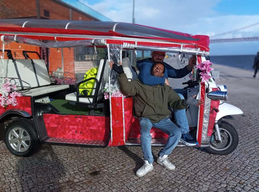 Tuktuk tour in historical old lisbon, city center and Belem - Central Lisbon: from Chiado to Parque Eduardo VII
