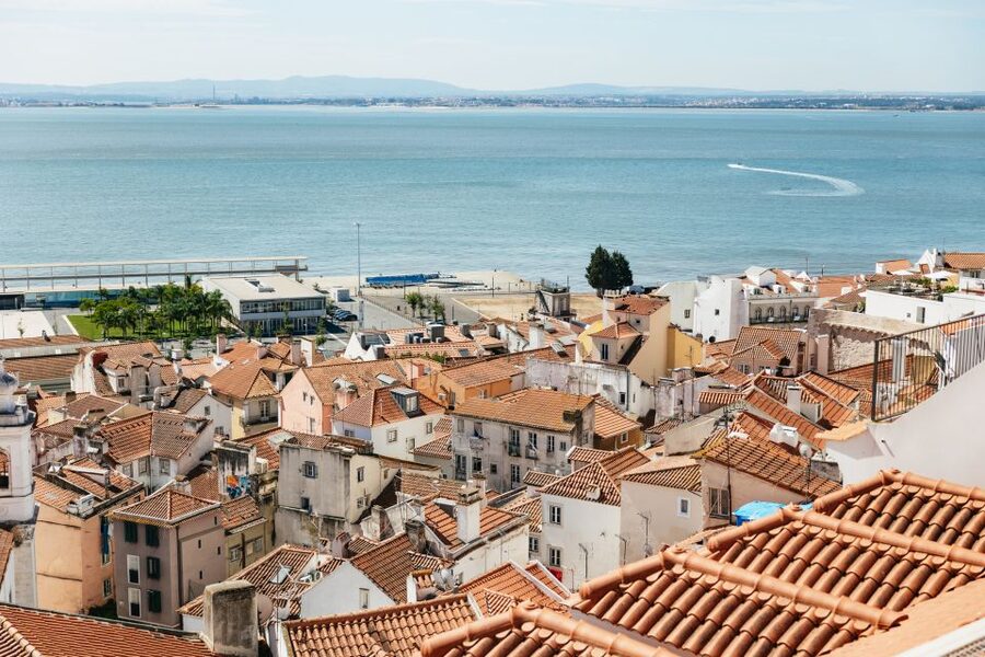 Vadio: Lisbon Old Town Private Tuk Tuk Tour - Key points to know before booking